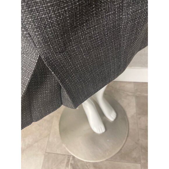 Le Suit Petite Women Gray Professional 2 Pcs Skirt Suit Set Size 6P - Picture 10 of 12